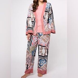 NWT 3 piece silky w velvet trim 3 piece pajamas. 👘